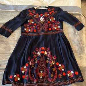 Cute fall dress. Worn but great condition